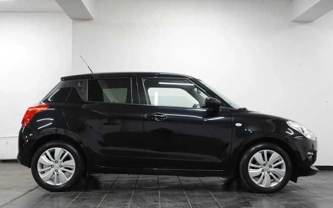 Suzuki Swift cena 49900 przebieg: 77421, rok produkcji 2019 z Wąbrzeźno małe 781